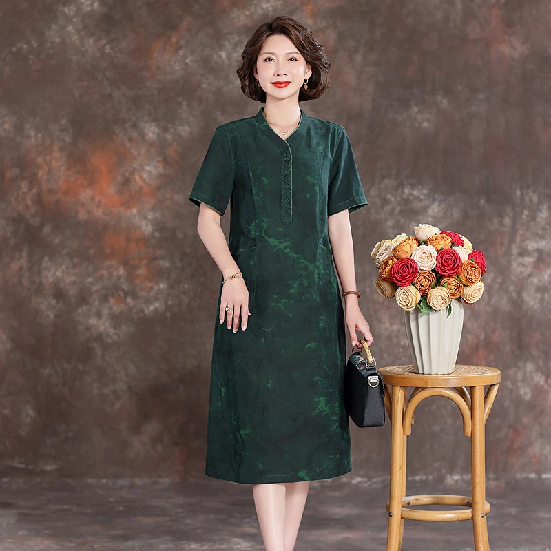 齐黛祖母绿香云纱连衣裙新款2025夏季V领双面可穿妈妈真丝A字裙子