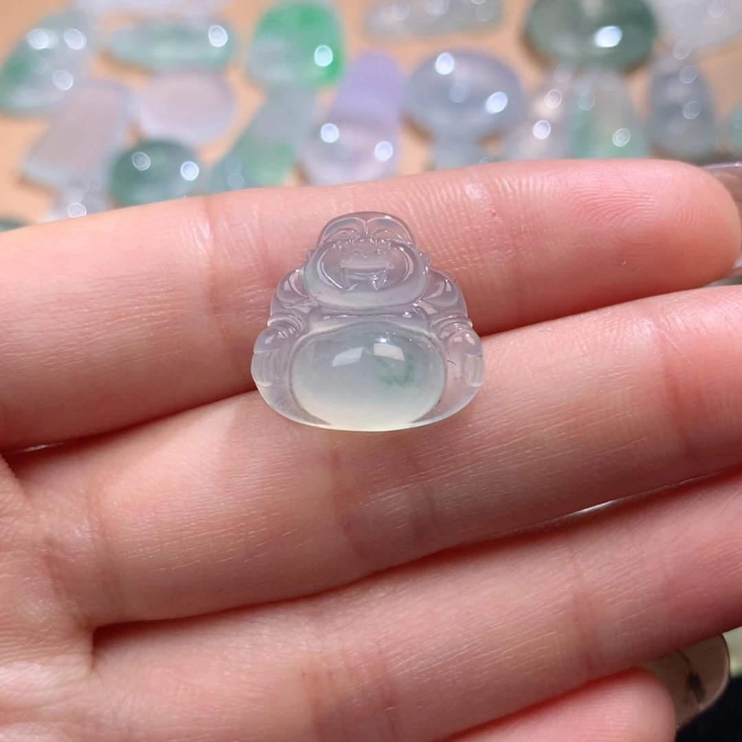 翡翠挂件未镶嵌佛