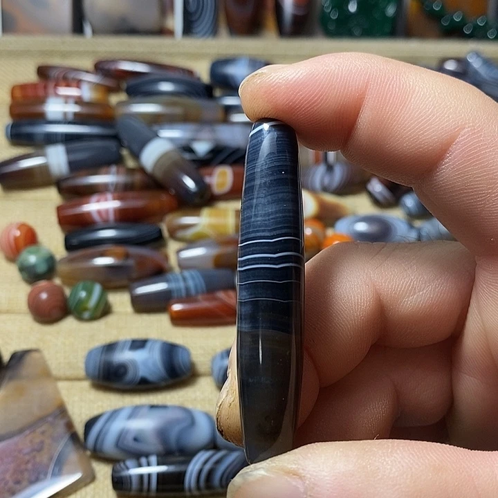 玛瑙/玉髓合金颈饰