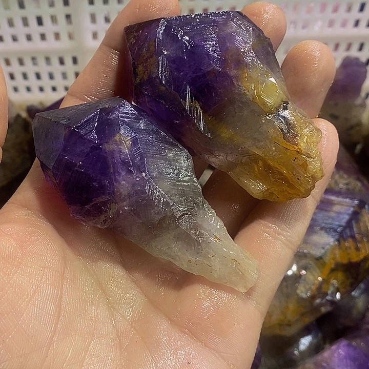 天***康未镶嵌珠宝半成品水晶