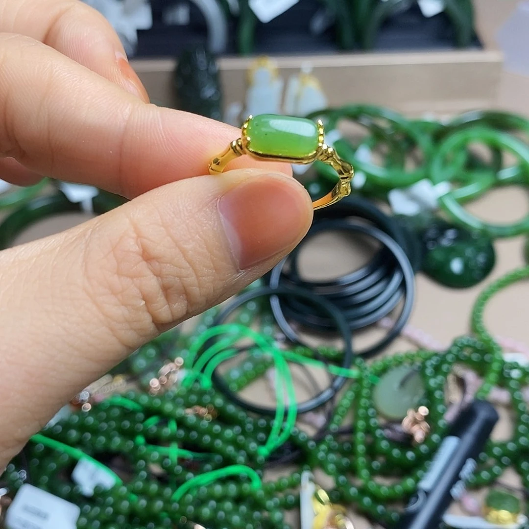 和田玉戒指未镶嵌