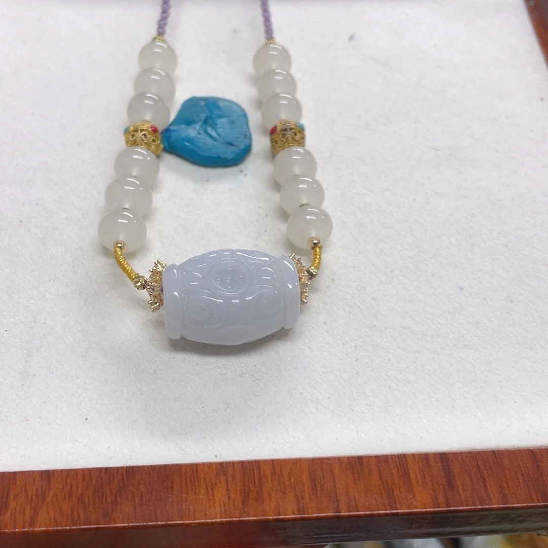 翡翠未镶嵌颈饰桶珠吊坠