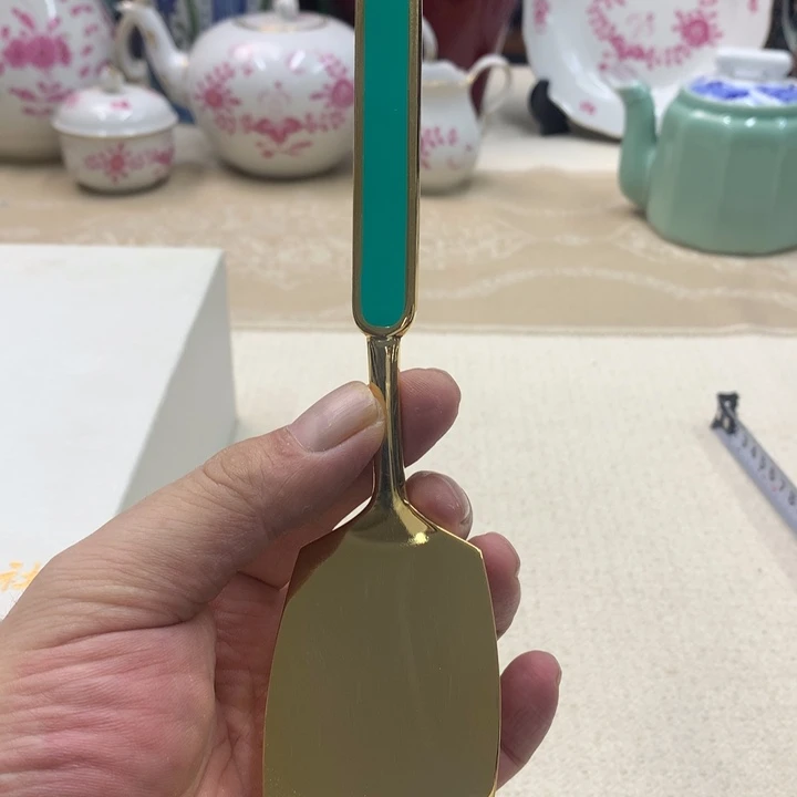 瓷片这点小事就是因为