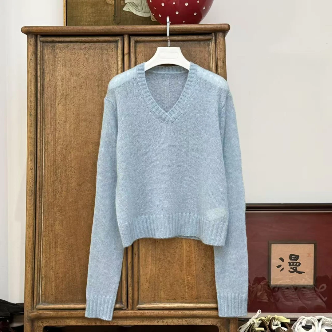 MYL2025春季新品丝绒湖蓝色针织衫V领套头长袖休闲宽松上衣