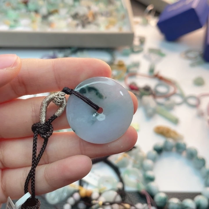 翡翠未镶嵌颈饰A货翡翠不退不换