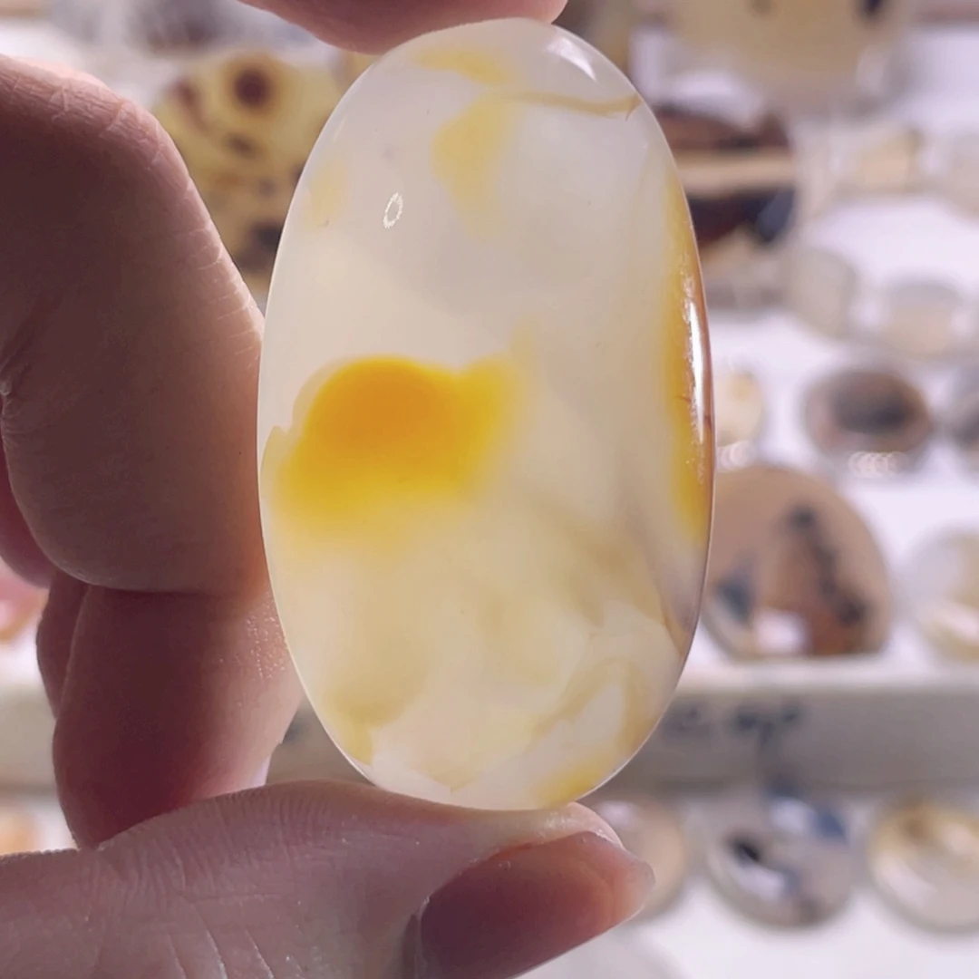 玛瑙/玉髓未镶嵌珠宝奇石