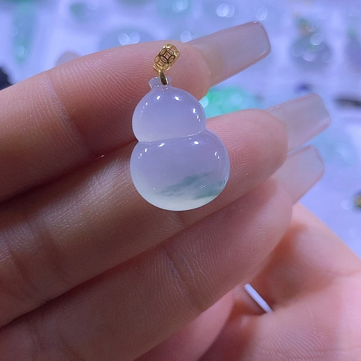 翡翠18K金镶嵌颈饰天然翡翠A货吊坠