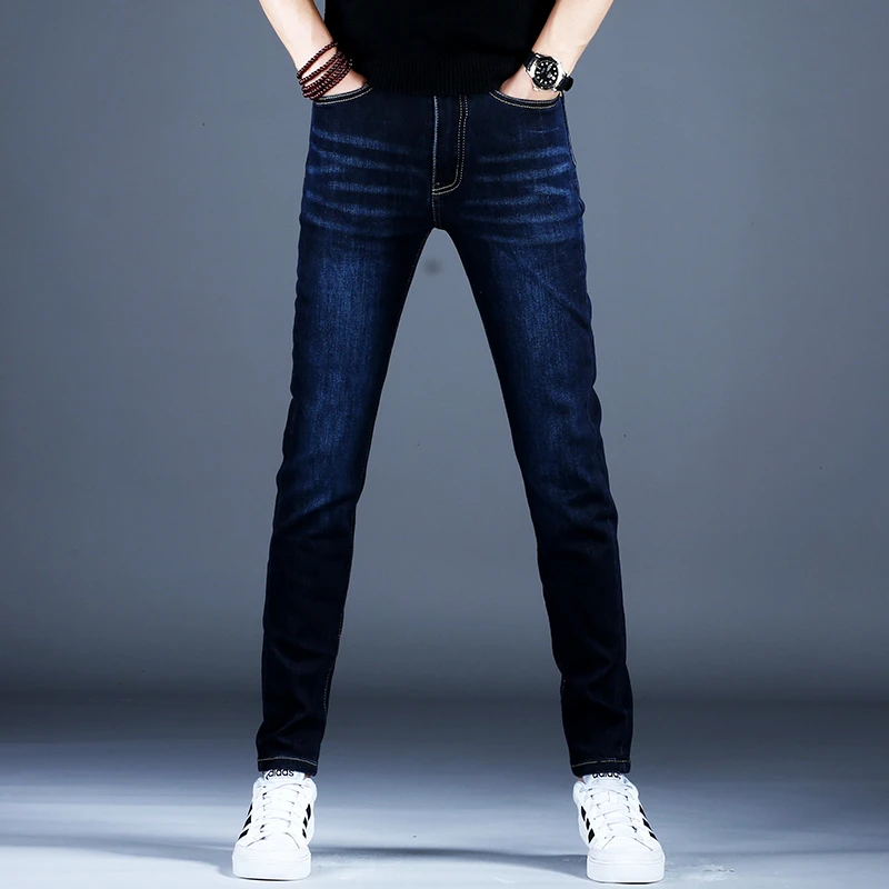 男士秋冬季加绒牛仔裤男新款美式修身简约深蓝色压花小脚裤子潮牌