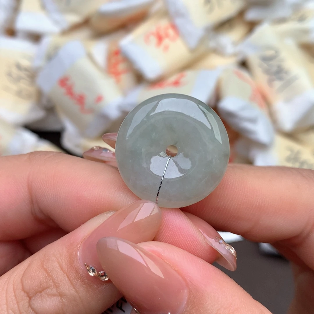 【闪购商品】翡翠挂件未镶嵌一