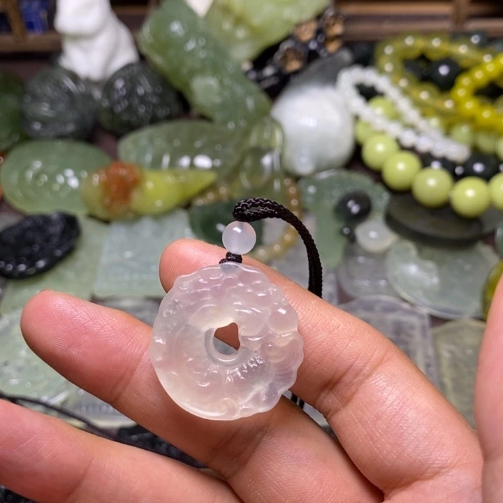 岫玉未镶嵌岫玉颈饰