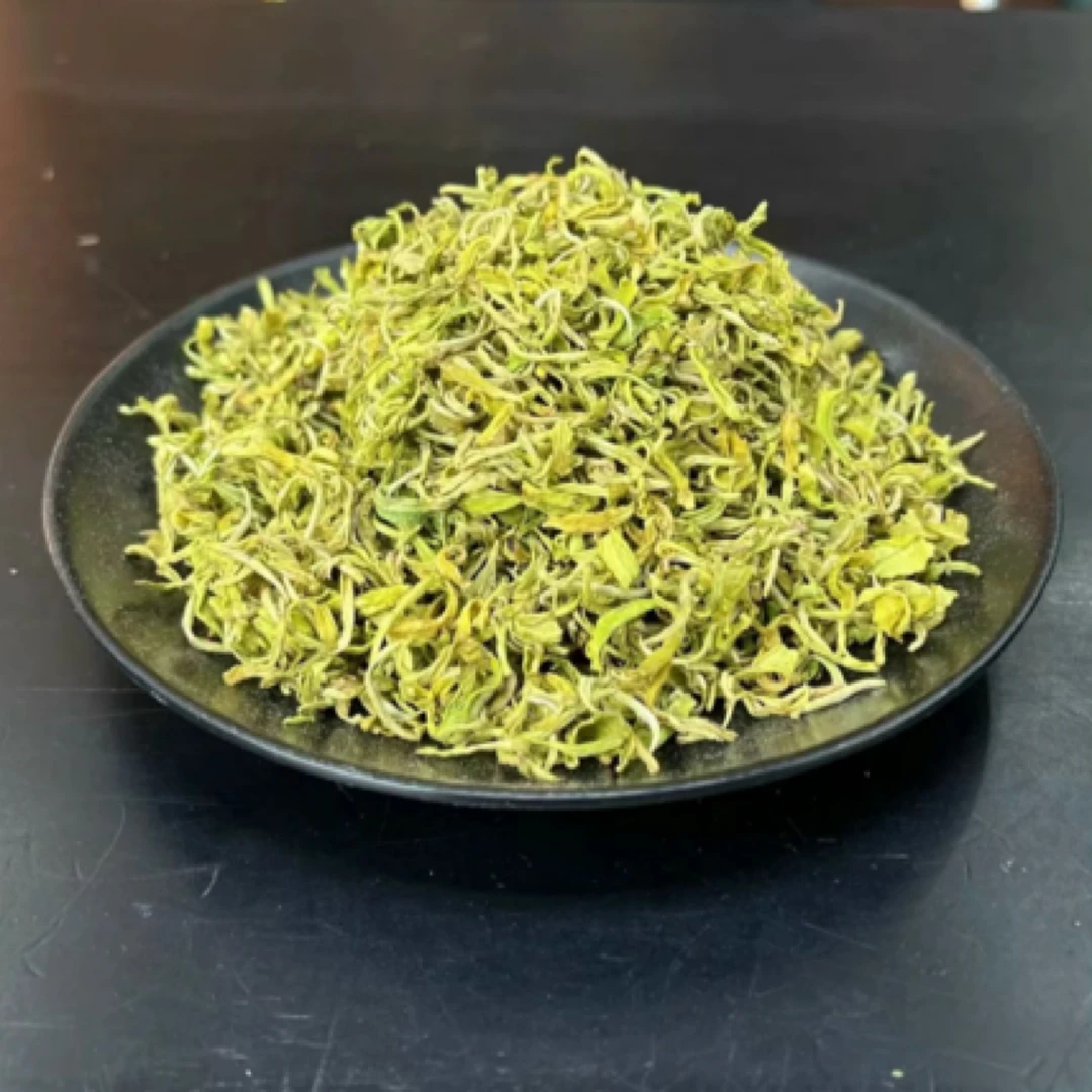 【手工奶白】2025年手工奶白茶皇金芽溪龙产区鲜爽回甘春茶耐泡