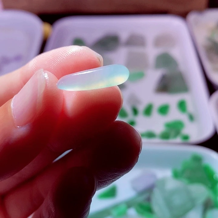 定制翡翠未镶嵌福豆