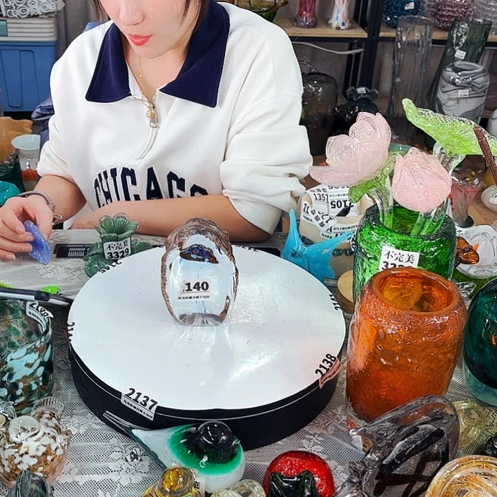140 家悦琉璃工艺品不完美