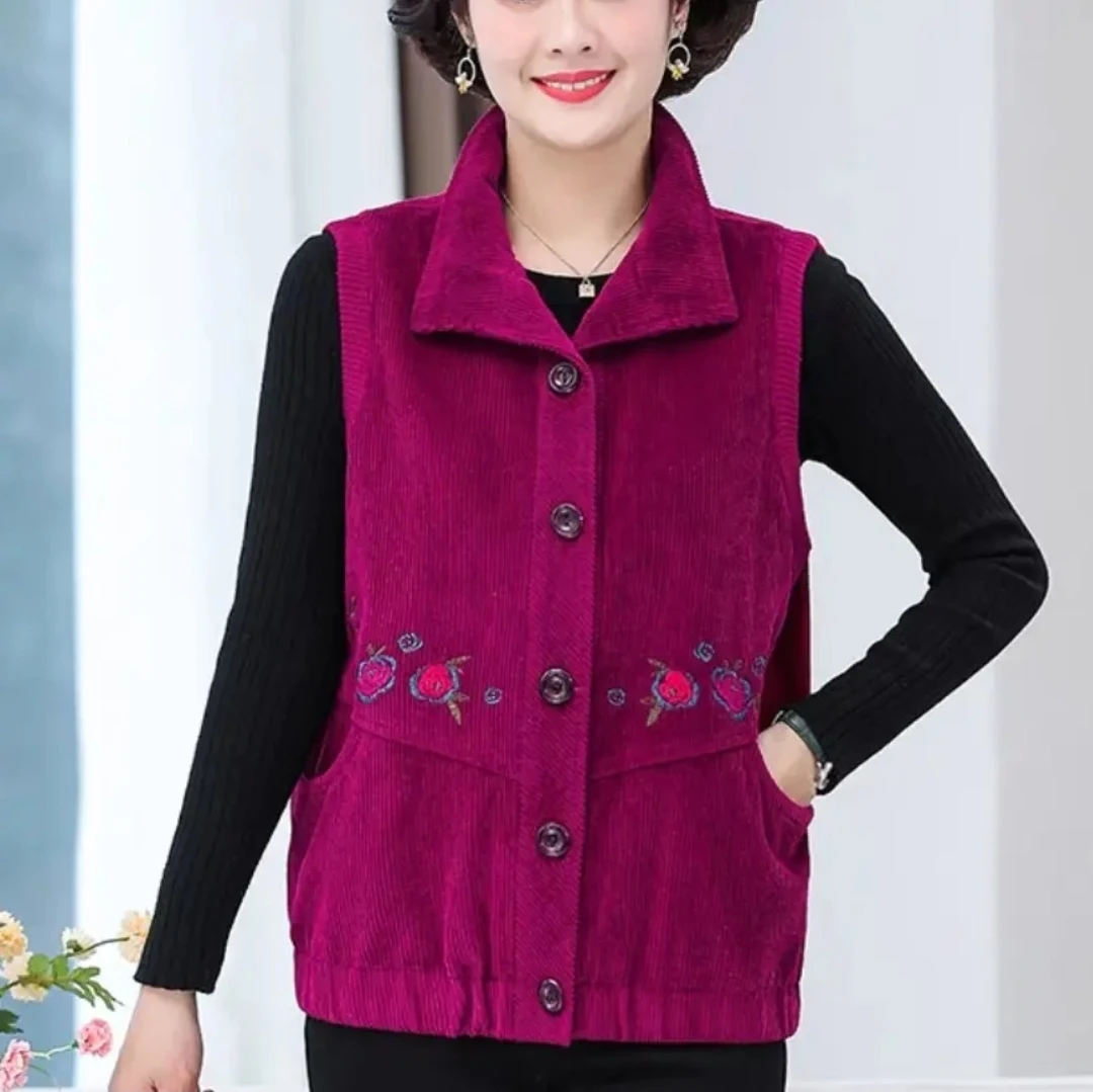 水洗灯芯绒绣花马甲妈妈装886