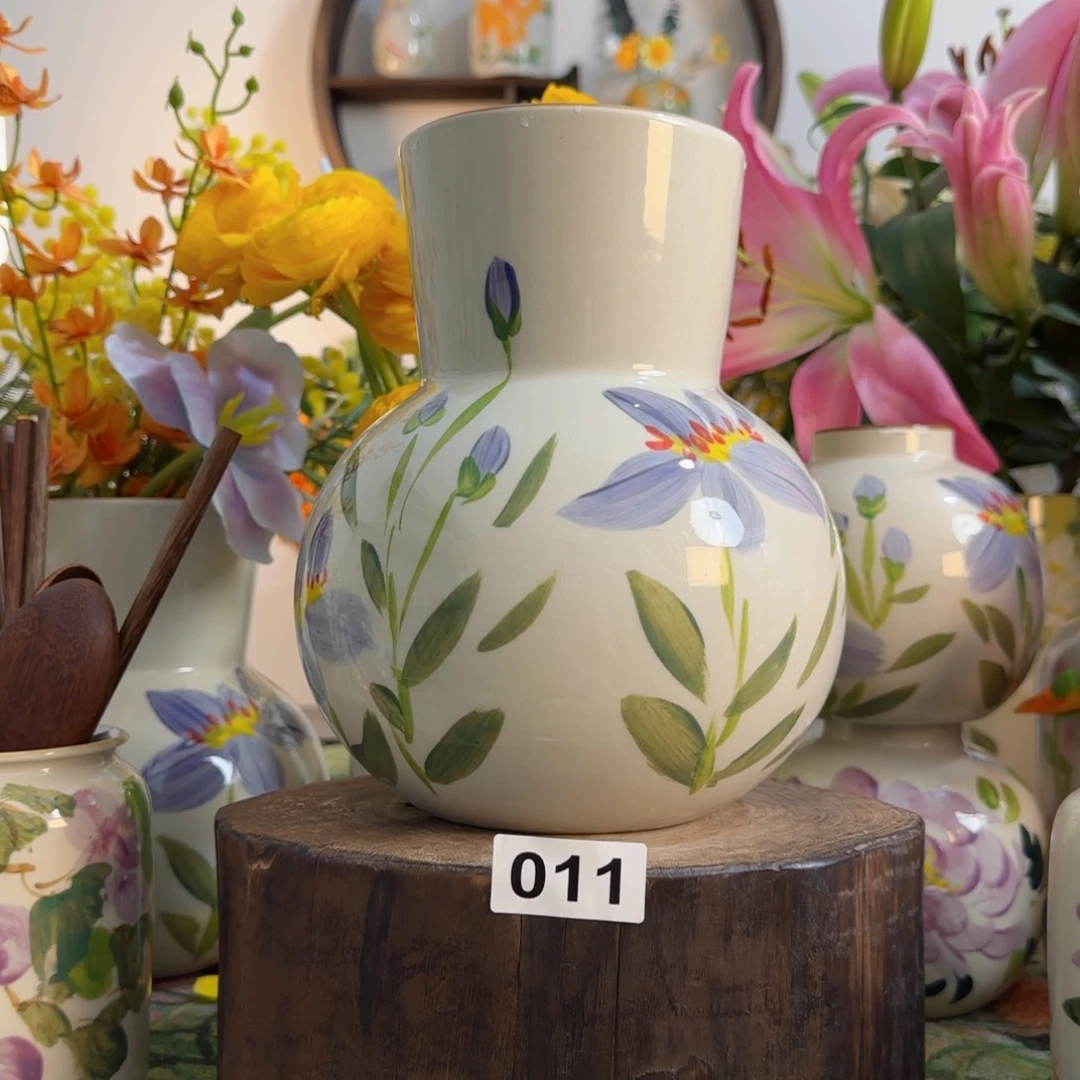 摆件景德镇陶瓷原创手绘小花瓶摆件无孔