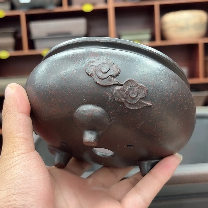 紫砂花盆紫砂的颜色很好看