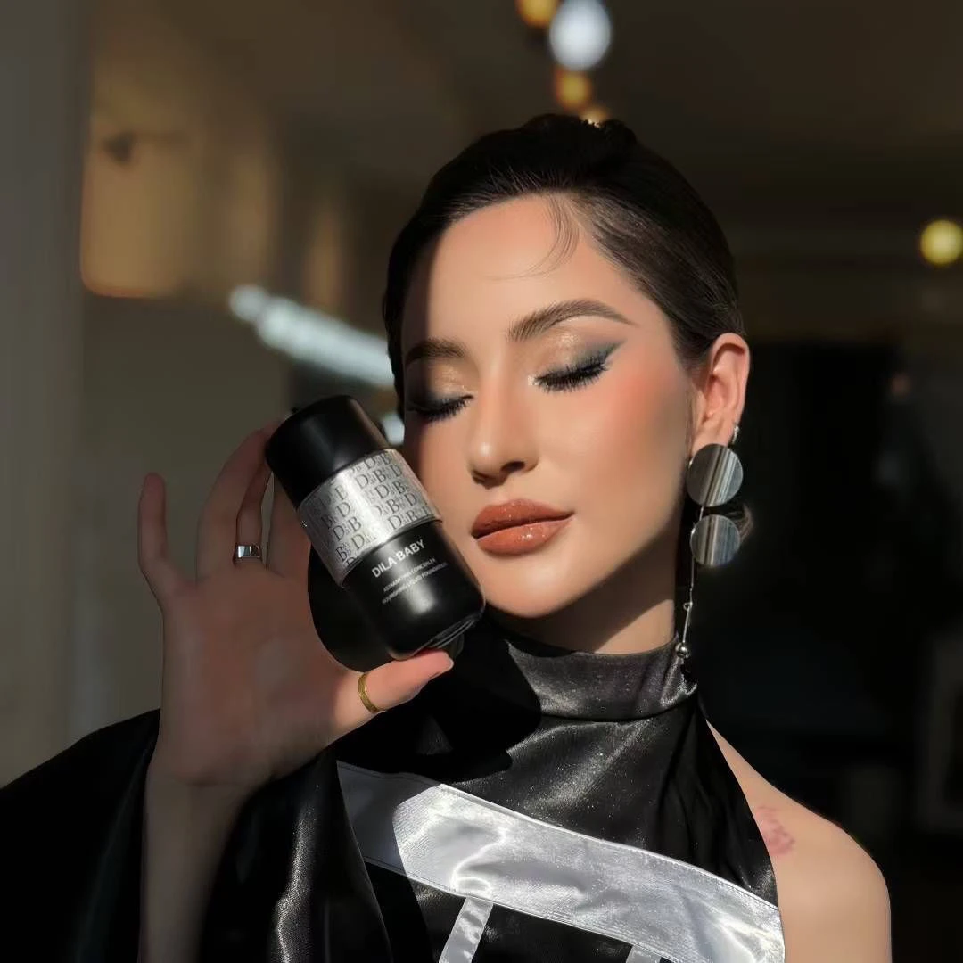 保湿遮瑕养肤粉底液持久持妆不脱妆不卡粉