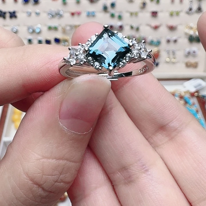 托帕石颈饰银S925镶嵌戒指A40