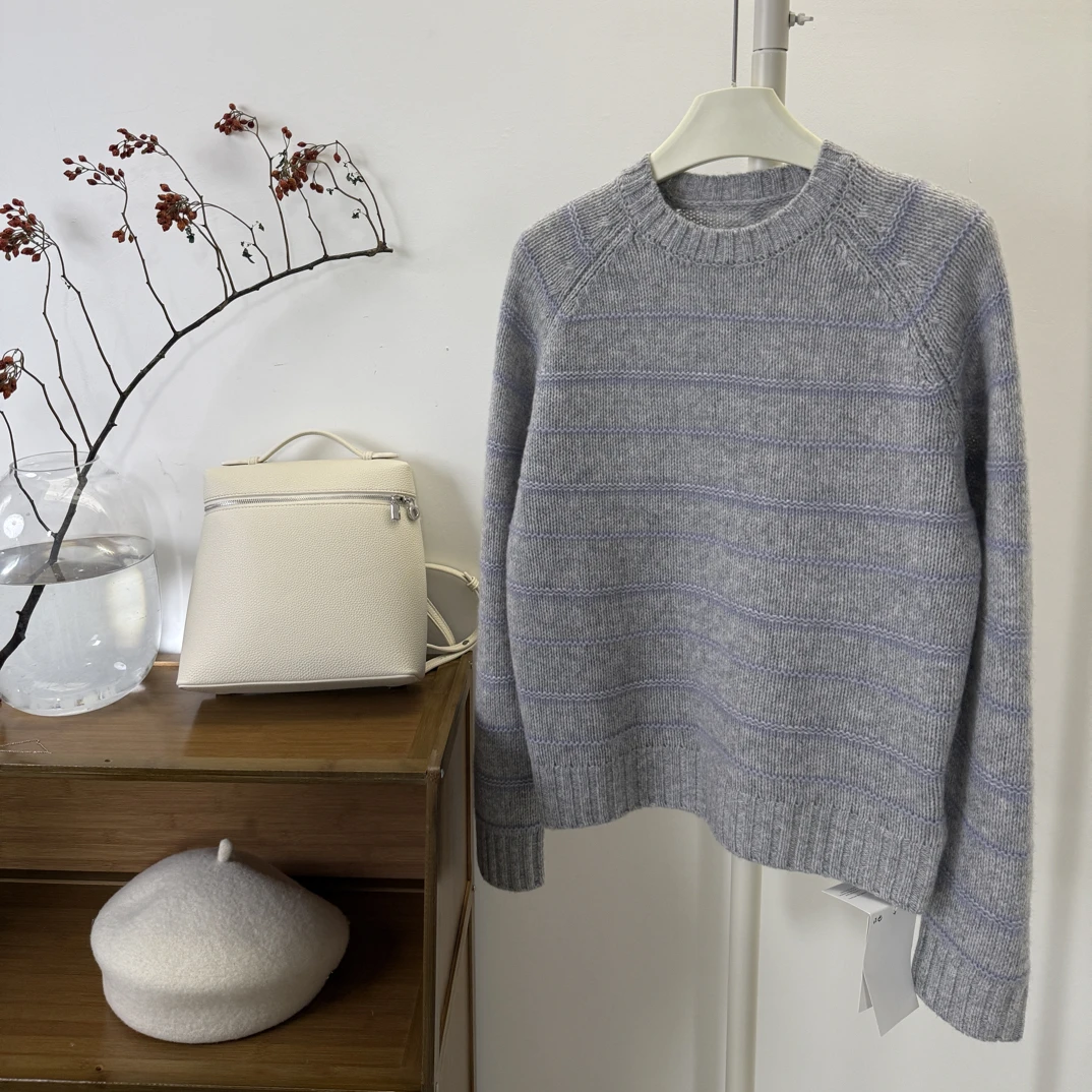 韩系撞色灰色毛衣