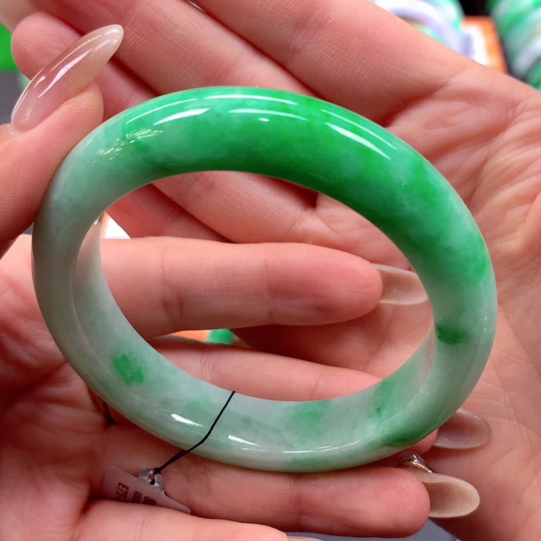 未镶嵌手镯翡翠翡翠