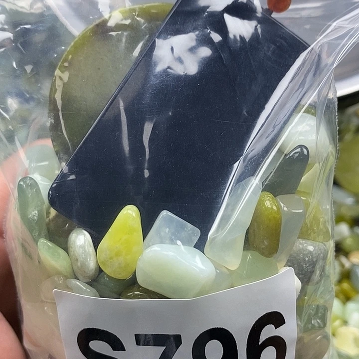 未镶嵌蛇纹石玉鱼缸石