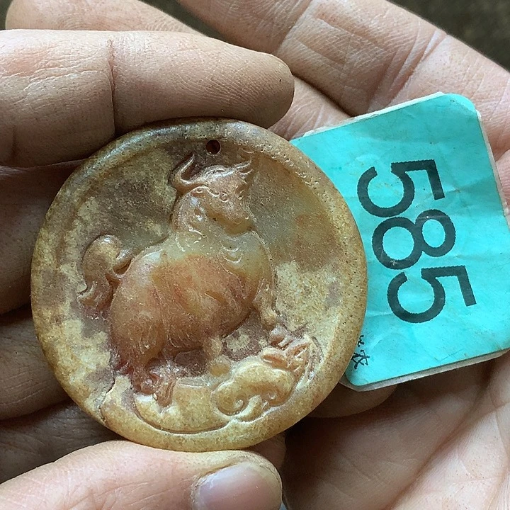 未镶嵌和田玉挂件适*