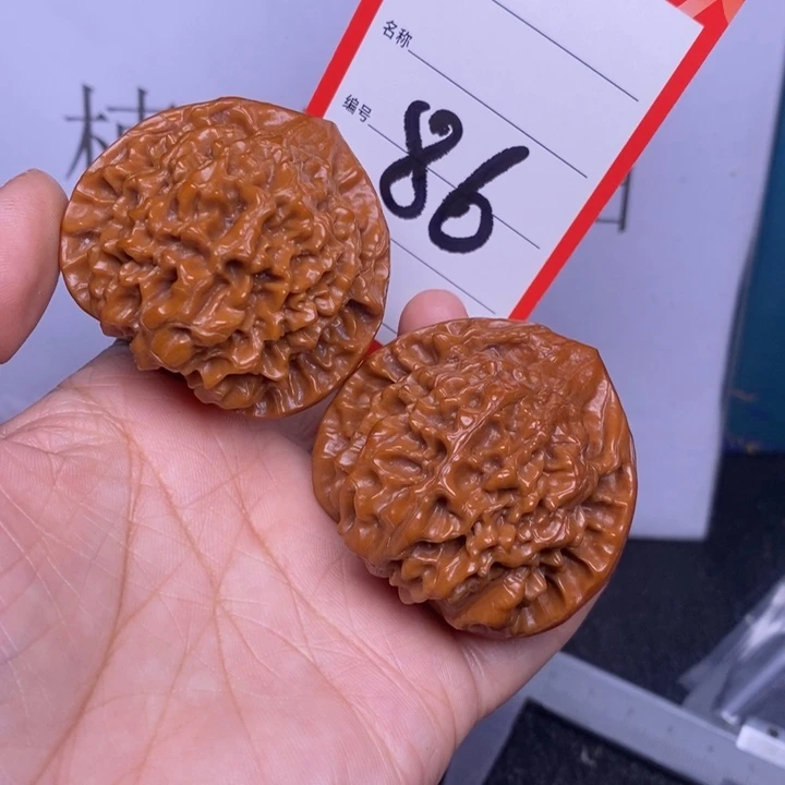 把件文玩核桃有****由86，46官帽