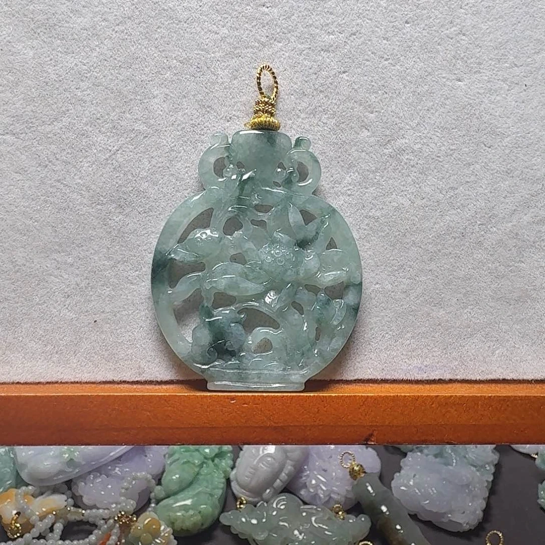 吊坠(赠链)未镶嵌翡翠