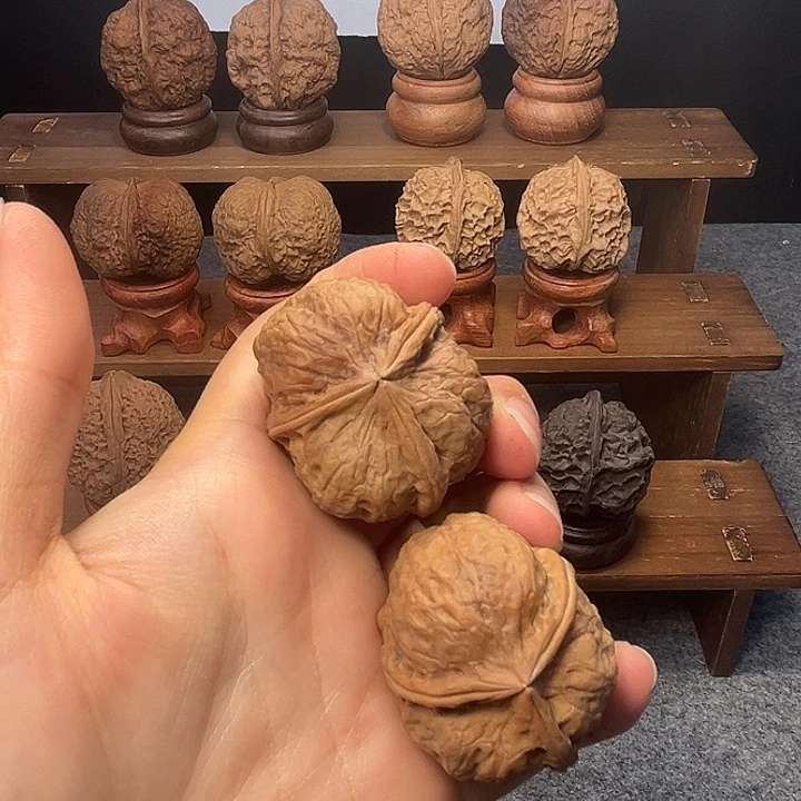 吊坠文玩核桃z七星岩三棱40mm