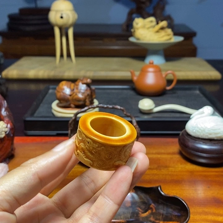 邂****交趾黄檀（大红酸枝）