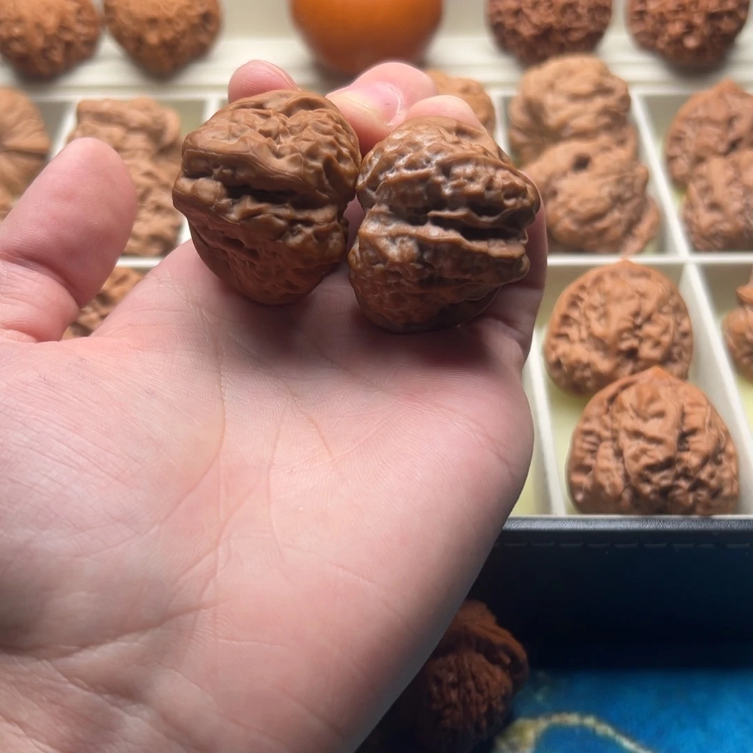 过***客文玩核桃吊坠三角龙蝉