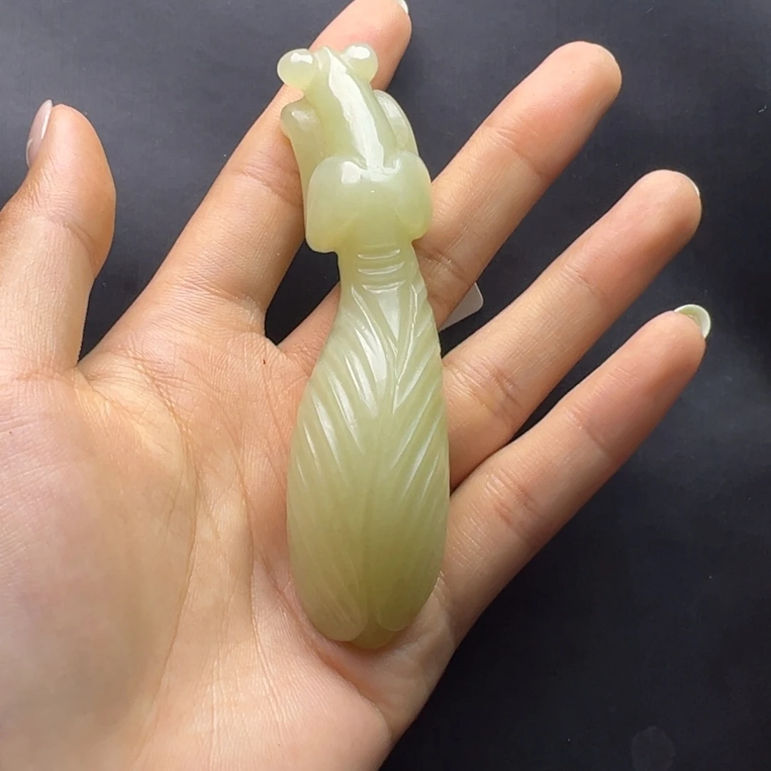 电***带和田玉未镶嵌挂件