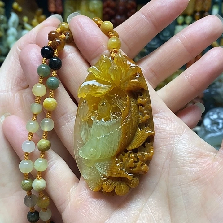 岫玉未镶嵌吊坠(赠链)