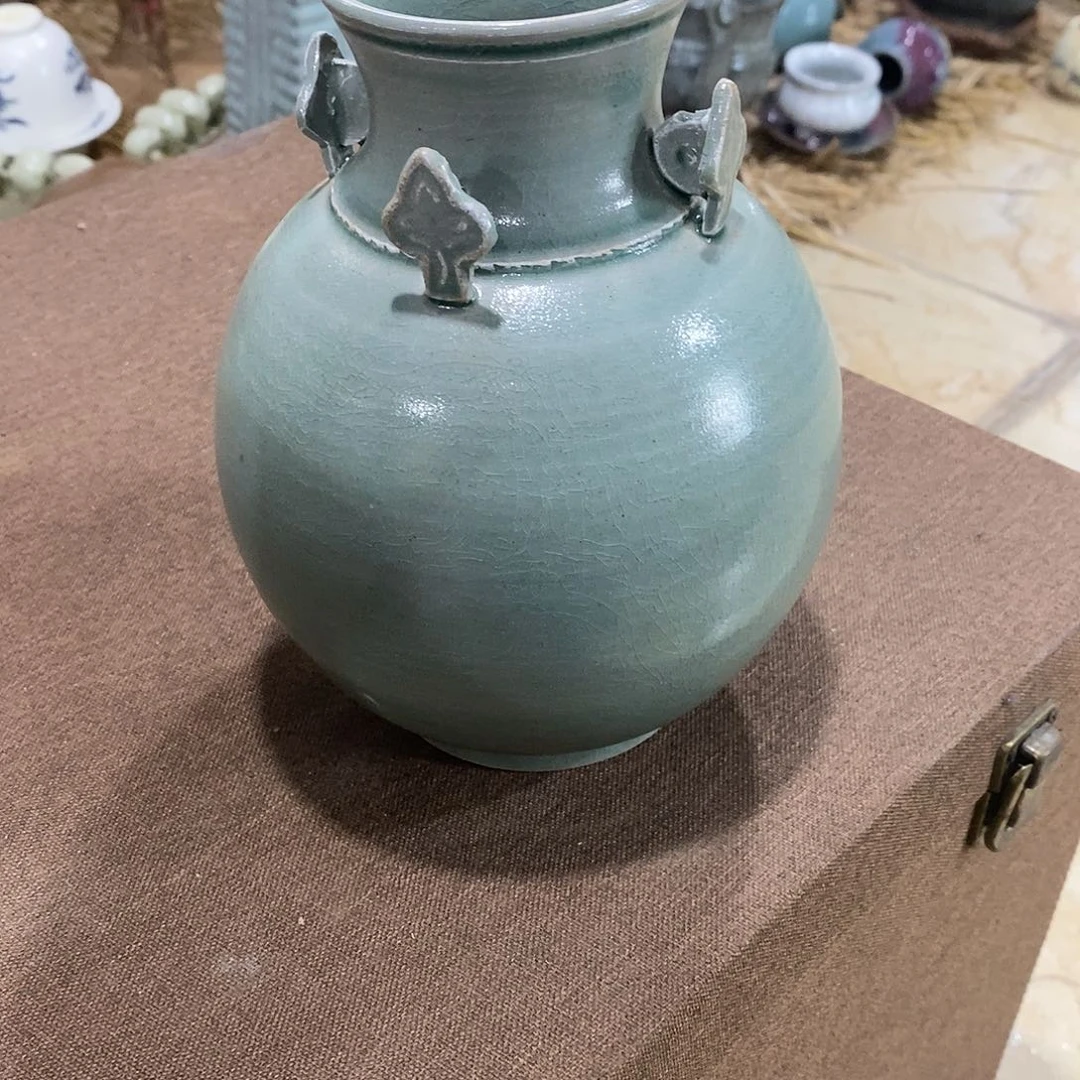 广***坊越窑的一个小罐子