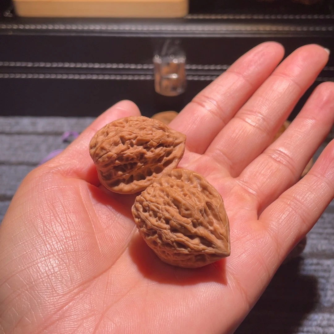 桃核把件简***、全品野生鸡心