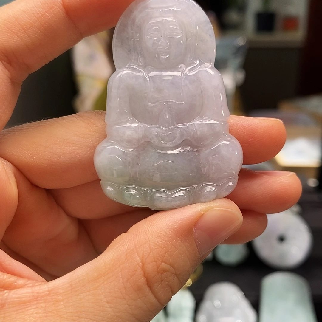 翡翠未镶嵌颈饰观音