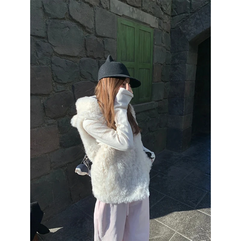 2024秋冬新款纯欲甜美风软糯毛毛连帽马甲配打底衫配高腰休闲裤女