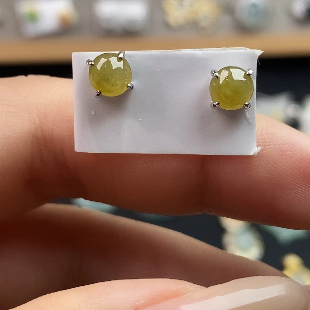 翡翠未镶嵌戒指翡翠