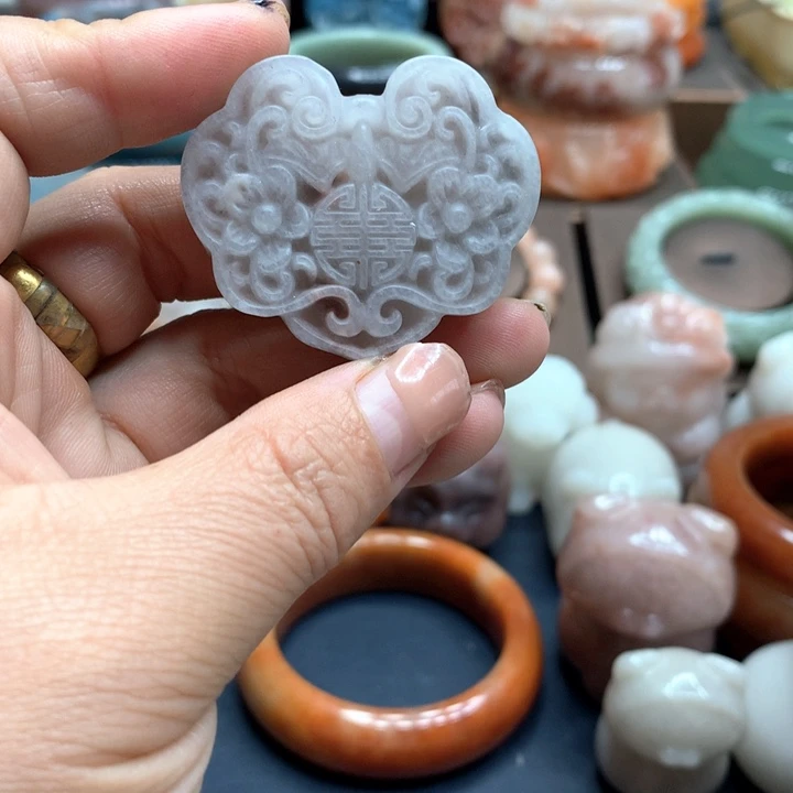 石英质玉（黄龙玉）合金颈饰