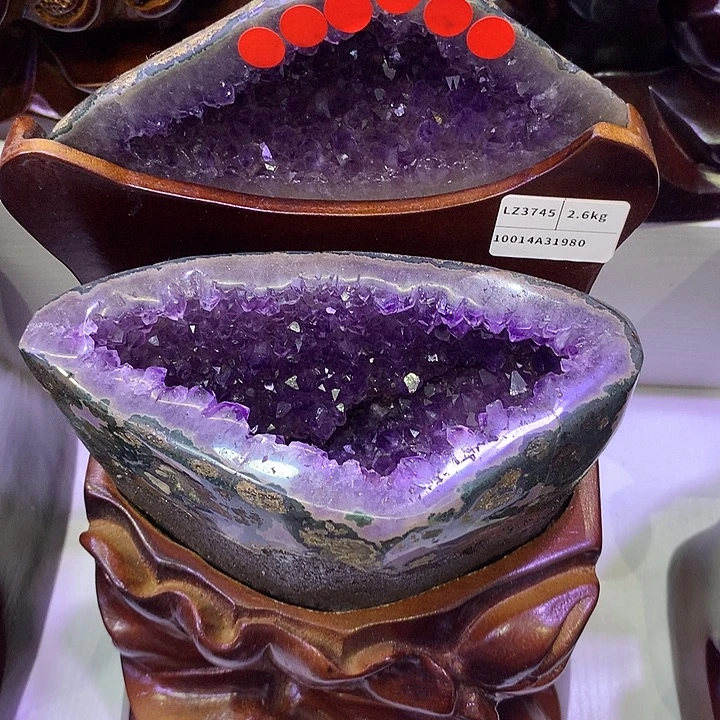 紫晶未镶嵌大型摆件（非配饰）