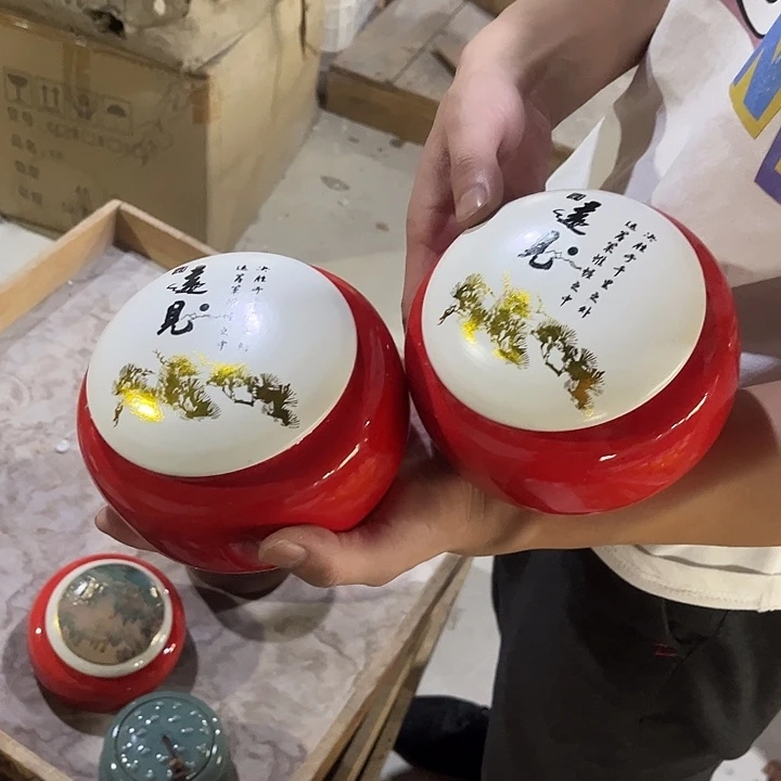 高档陶瓷茶叶罐储物罐密封罐！