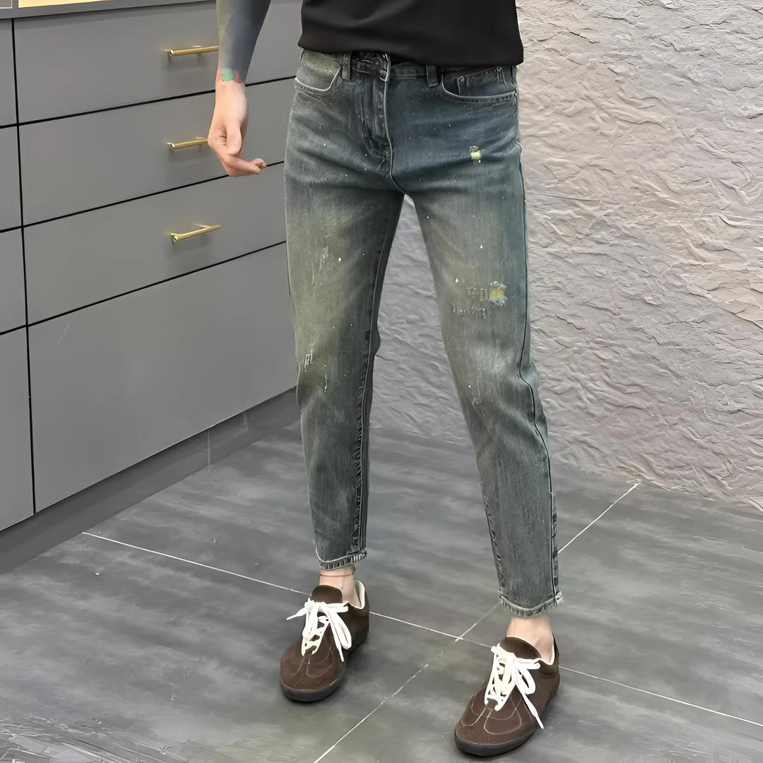 复古烫钻牛仔裤男士潮牌春夏新款个性时尚破洞修身小脚弹力九分裤
