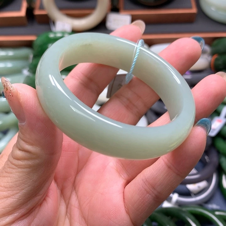 【闪购商品】未镶嵌手镯和田玉11