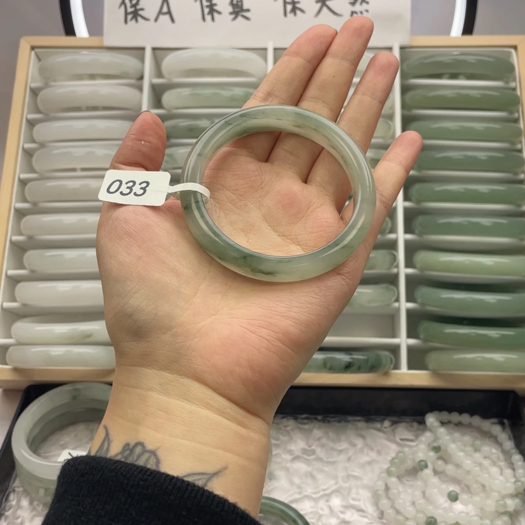 石英质玉未镶嵌手镯033