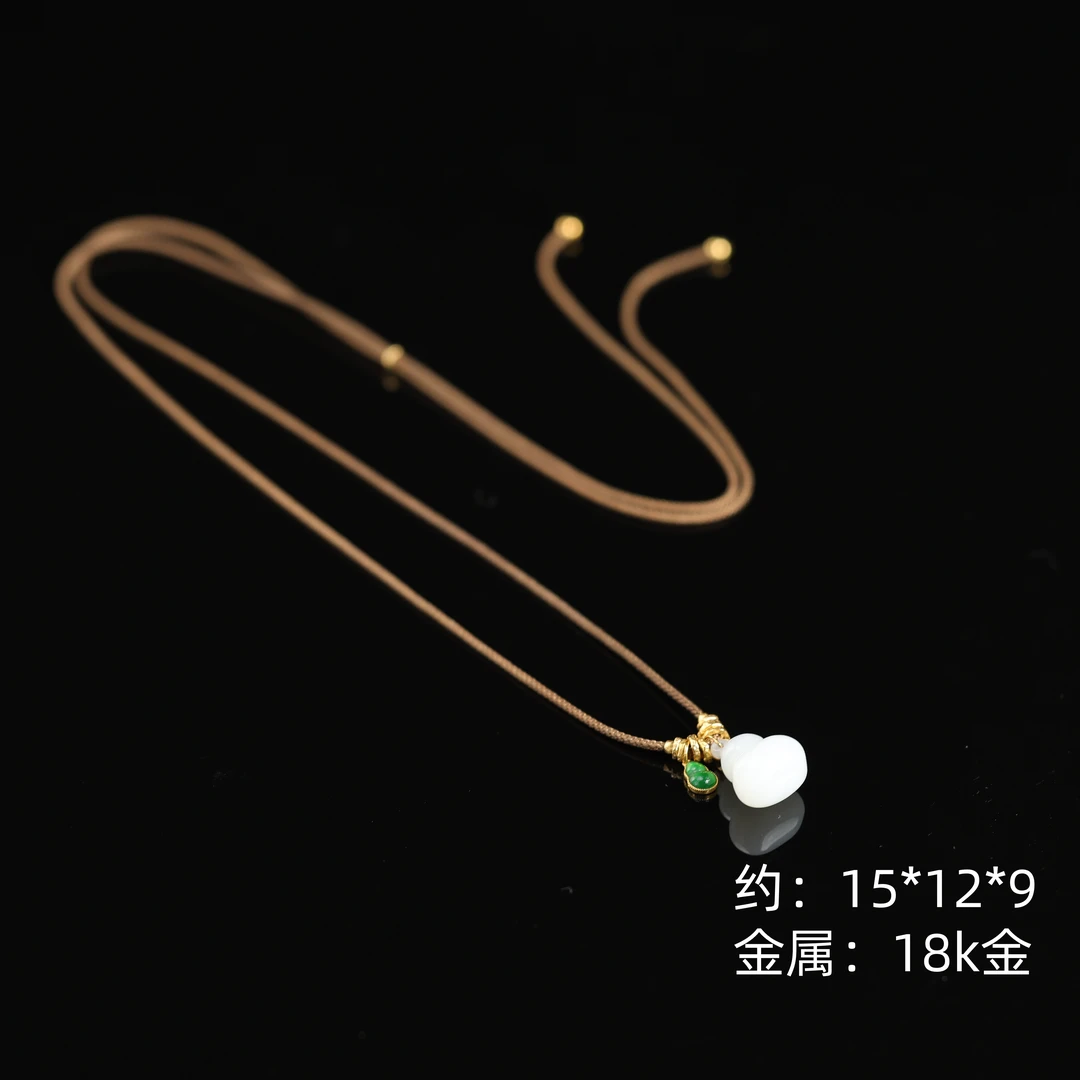 本真 | “明月””严选精品和田玉顶俄高白白玉葫芦18K金吊坠
