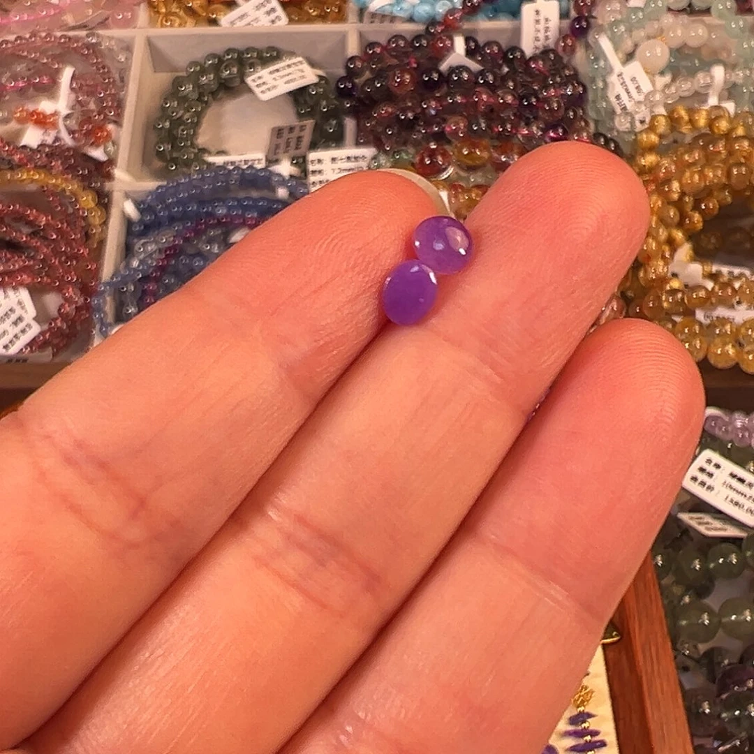 18K金镶嵌苏纪石（舒俱来）耳钉