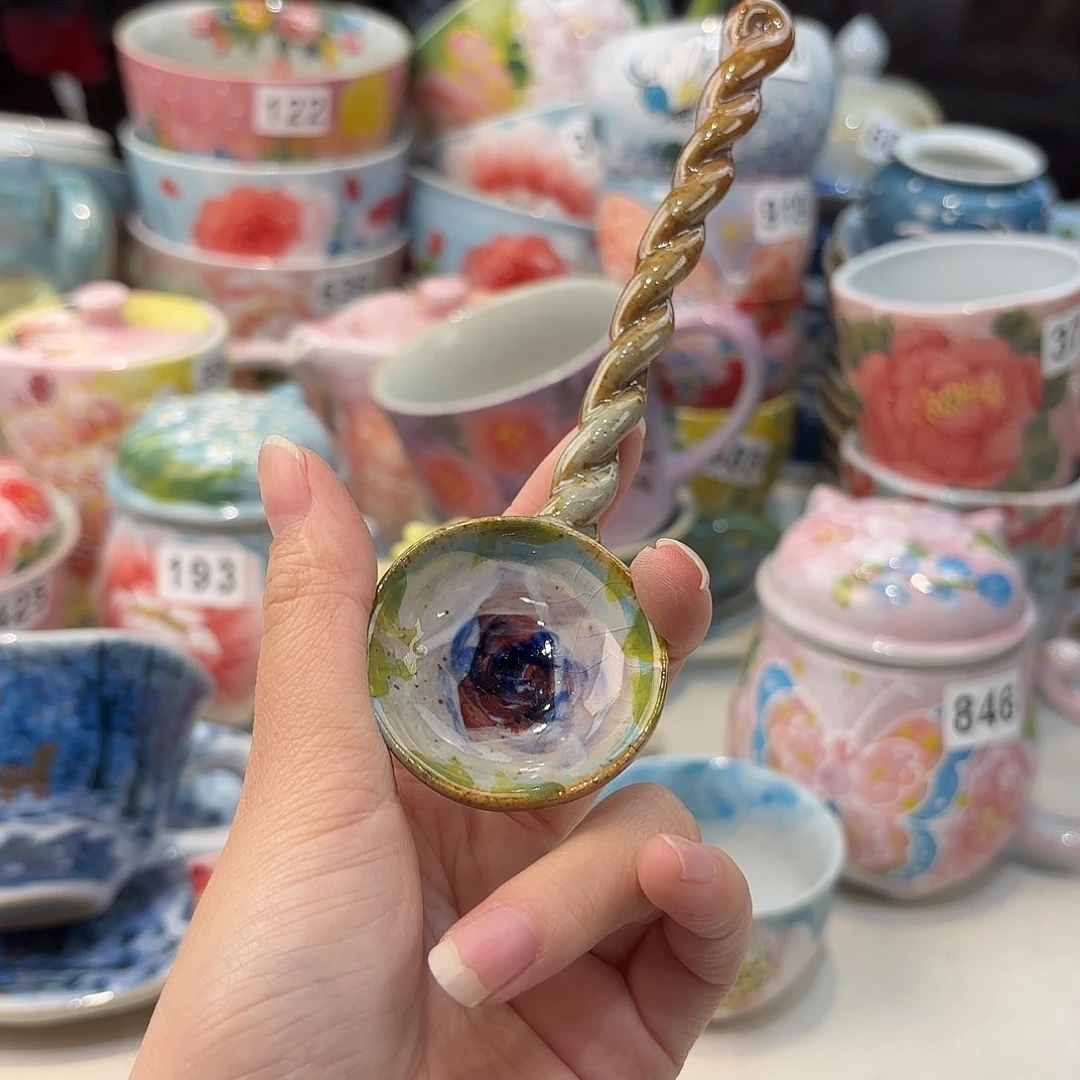 瓷片j***n兔兔好可爱呀打