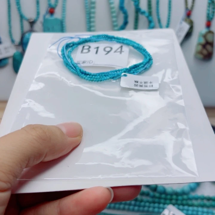 未镶嵌绿松石颈饰