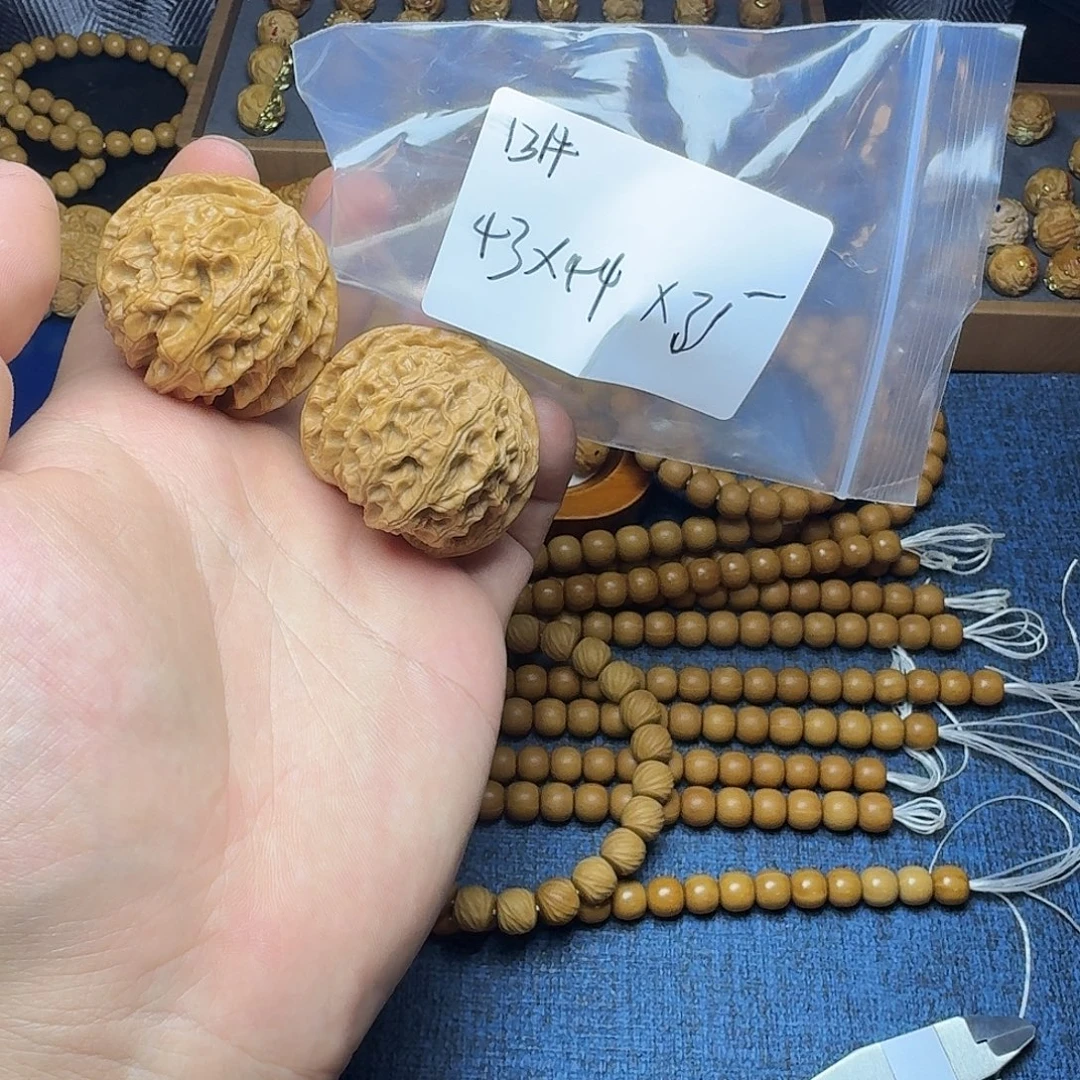 猴头核桃吊坠苹果园