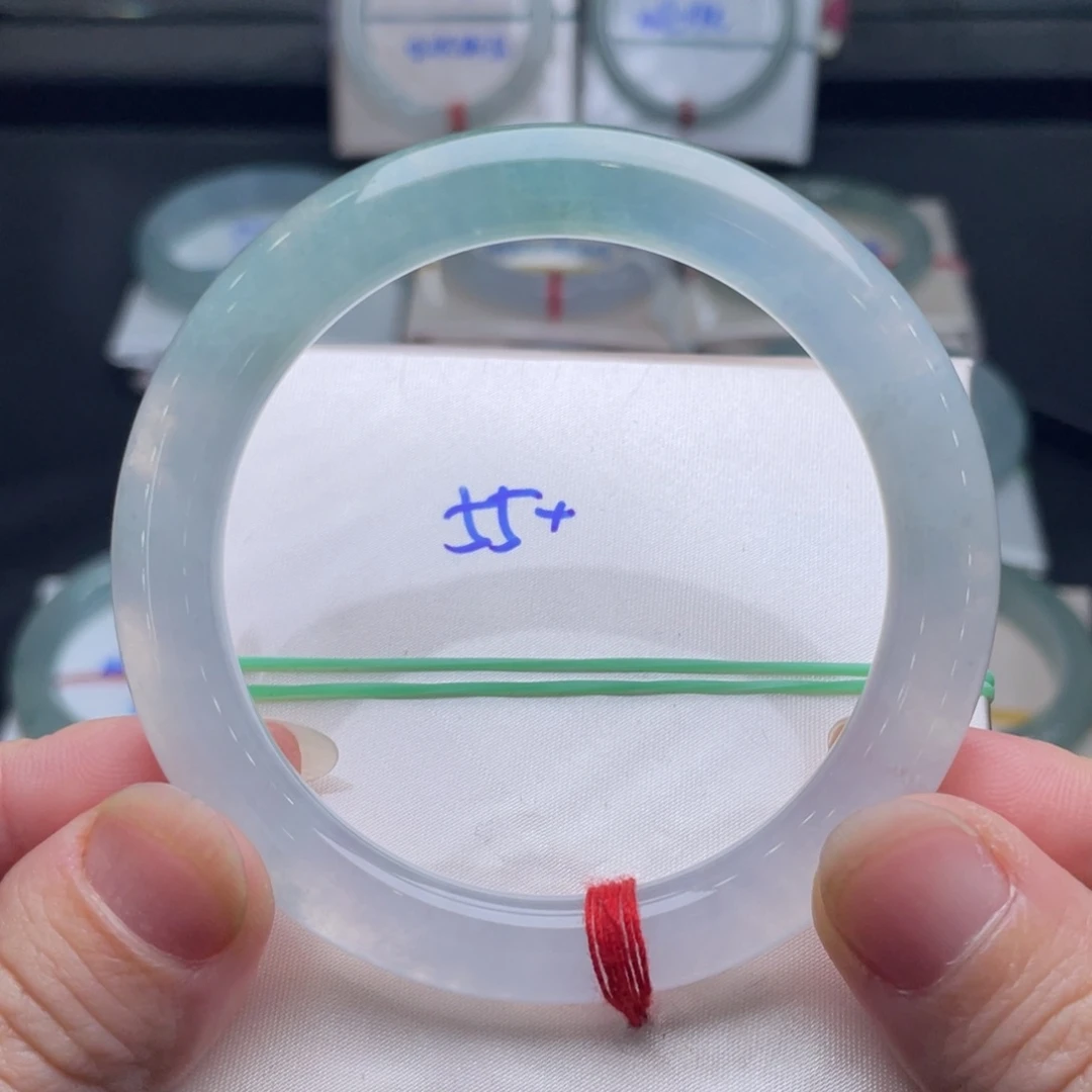 翡翠未镶嵌手镯翡翠手镯24